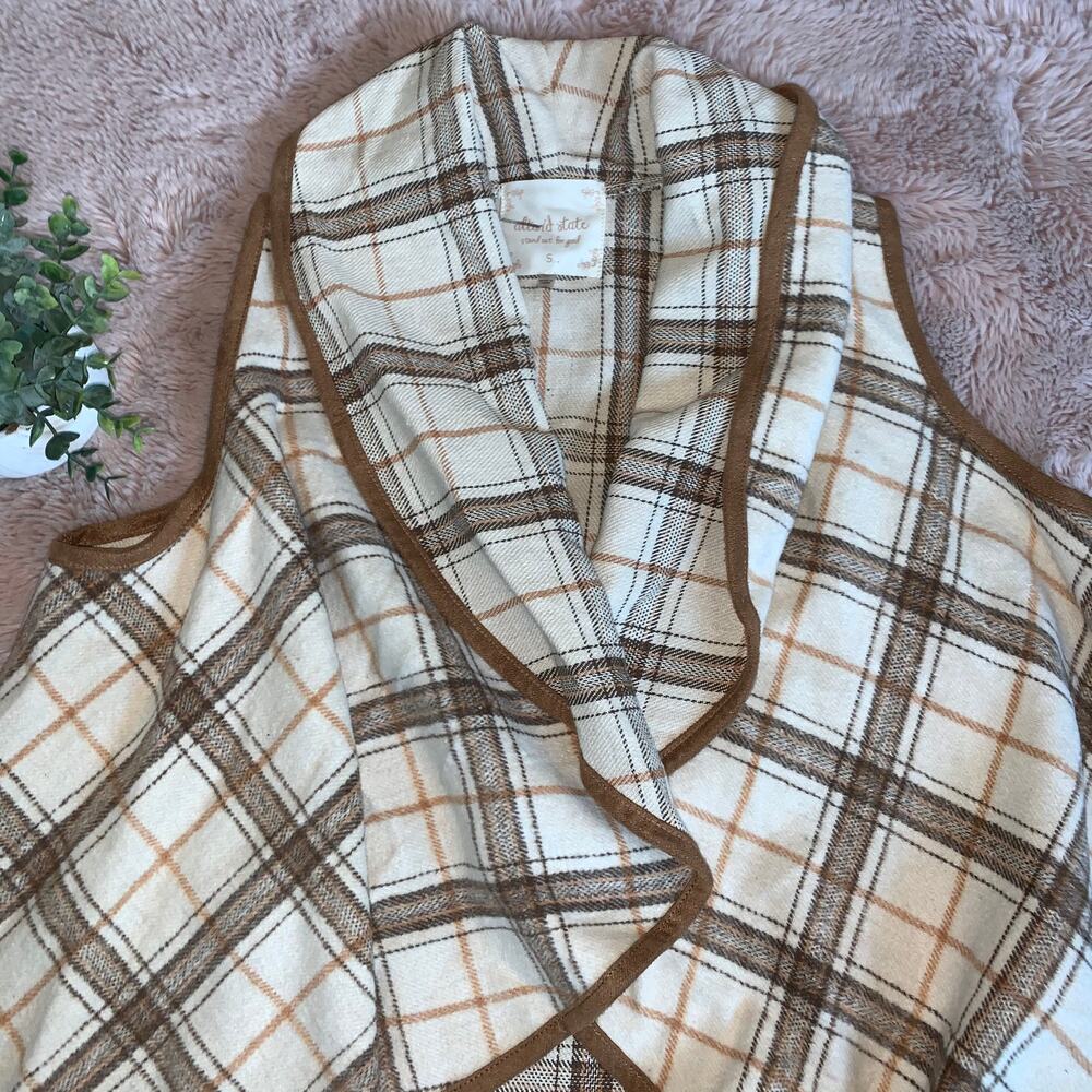 NWT Altar'd State Neutral Wool Blend Waterfall Beige Plaid Vest Size: Small - Picture 3 of 13